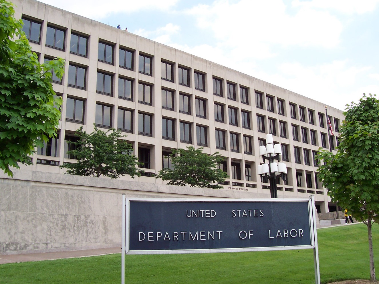 US Supreme Court suspends OSHA’s private-employer COVID-19 vaccine mandate