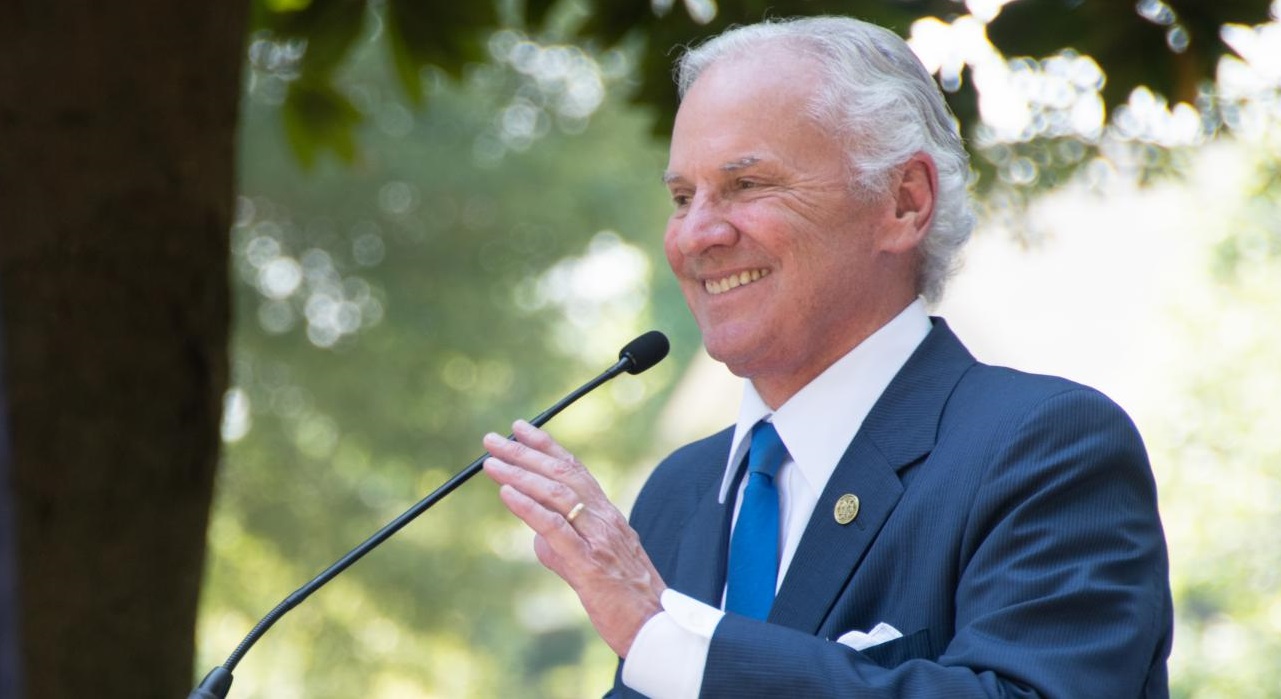 SC governor signs bill to prevent viewpoint-based debanking